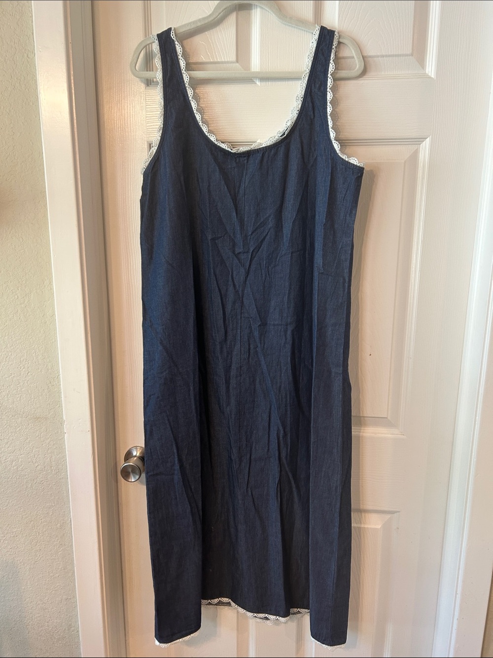 LA Relaxed Indigo Denim & Lace Dress - Picture 4 of 4